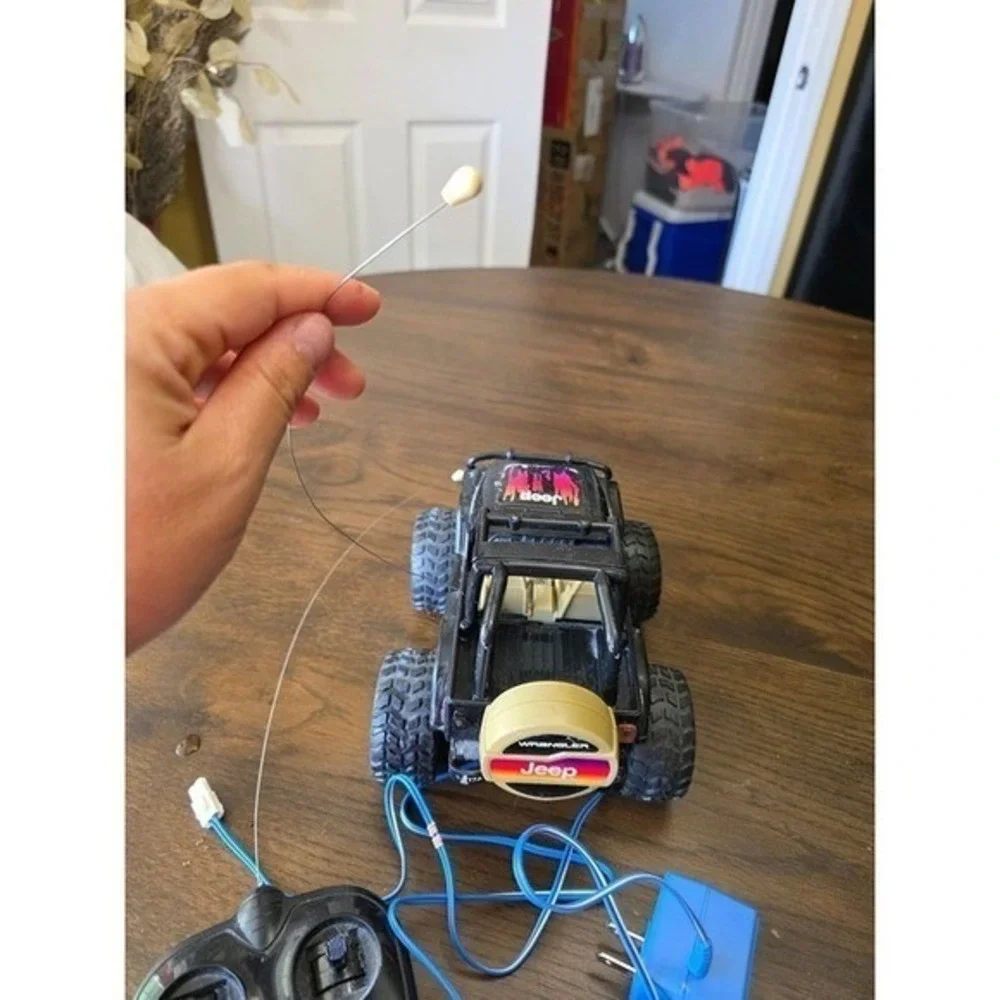 Vintage NIKKO Jeep Wrangler RC Includes Original Remote & Battery‎ Good Shape